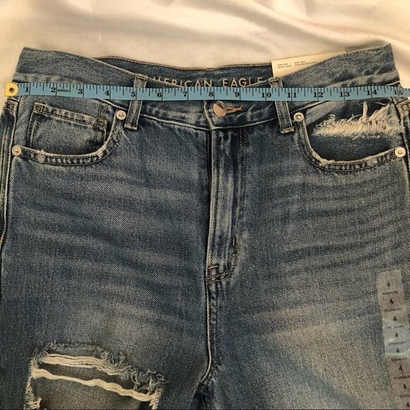 NWT American Eagle Mom  Jean #1460 Super Distessed Regular High Waisted Ladies 4 - Picture 14 of 16